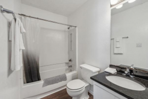 Northcliffe 104 I Fully Furnished 1 Bedroom 1bth